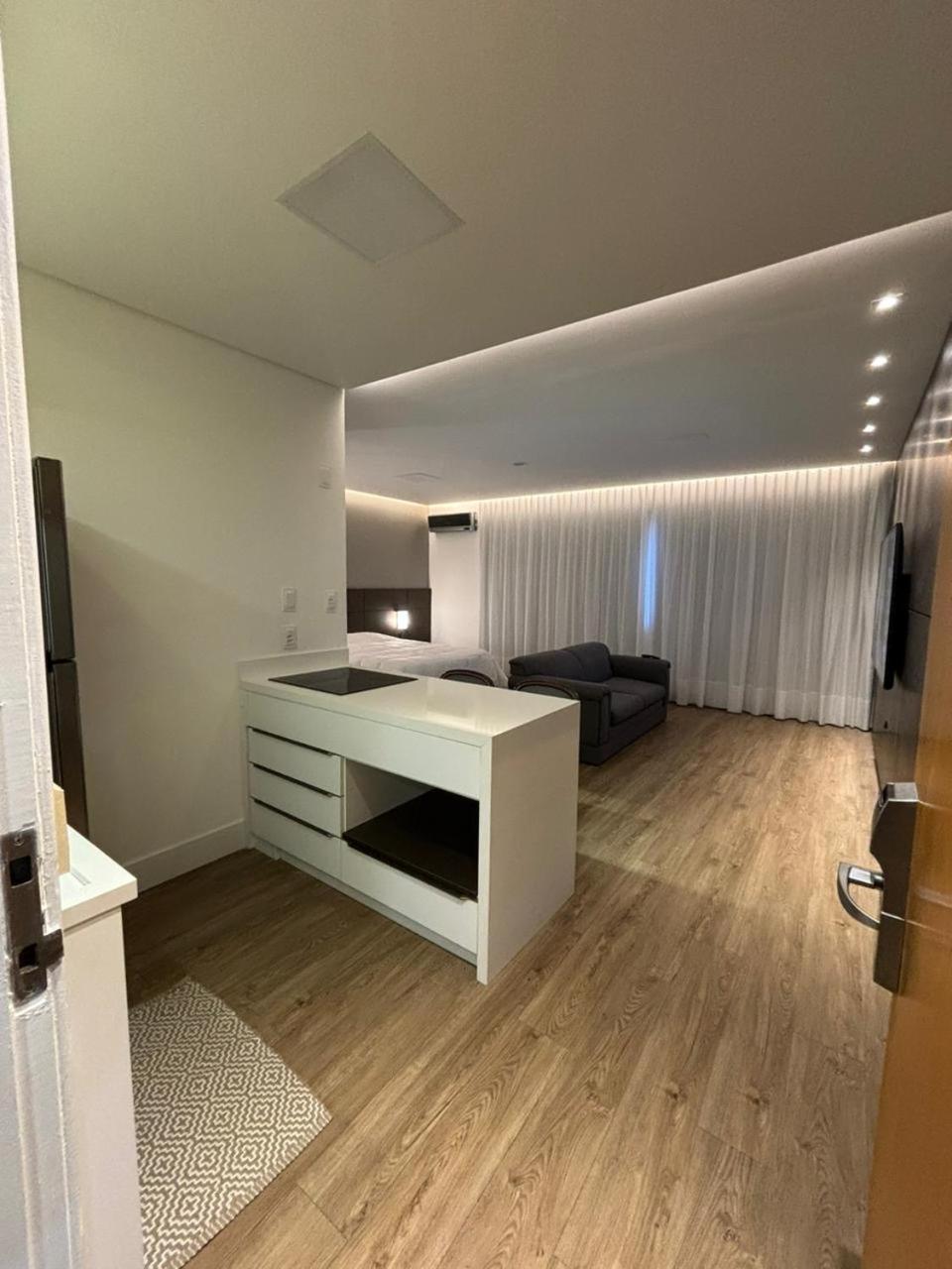 Apart Hotel Moderno Em Joinville Eksteriør bilde